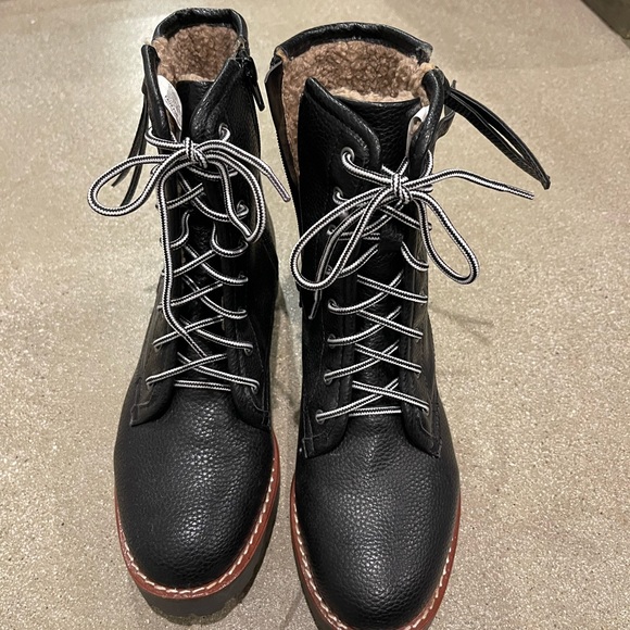 Kensie Boots Weslie Black Lace Up Combat Booties - Picture 12 of 13